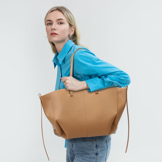 Women's High Sense Large Capacity Totes Fashion Temperament Wings Tote Bags