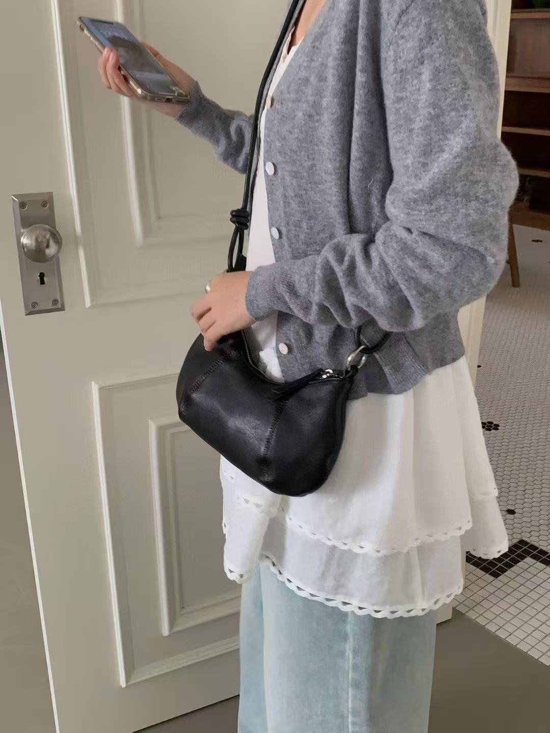 Pretty Dumpling High-grade Fashion Hand Carrying Armpit Bags