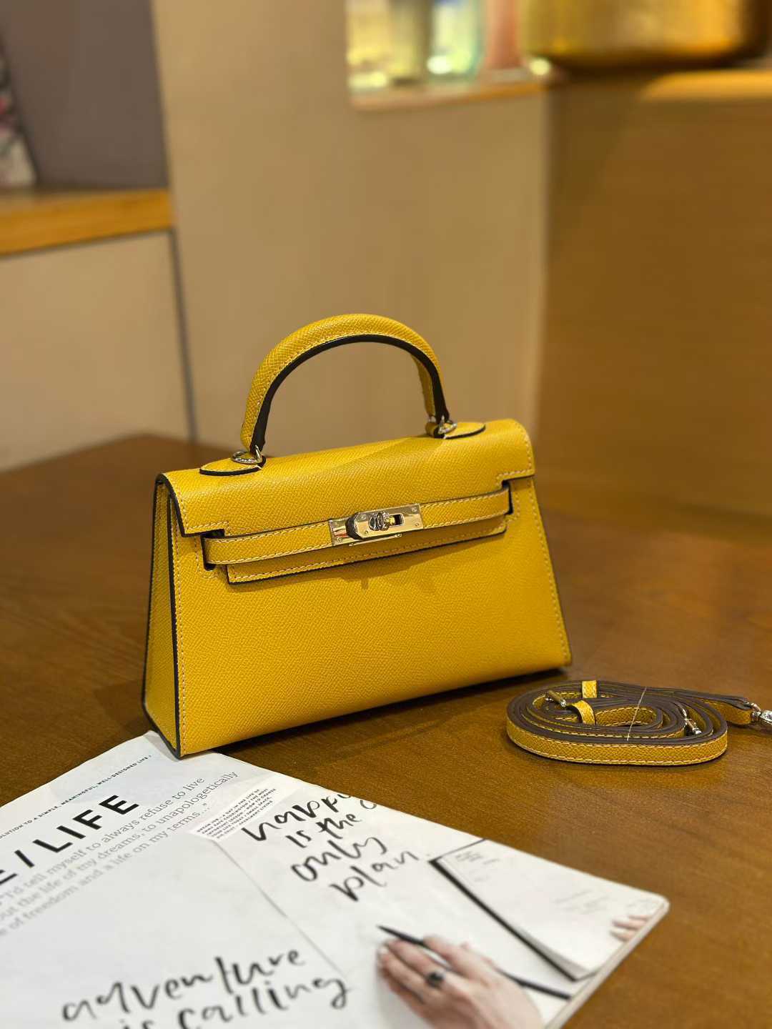 Women's Exquisite Kelly High-grade Portable High Crossbody Bags