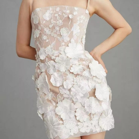 Gorgeous Temperament Three-dimensional Flower Embroidered Strap Dresses