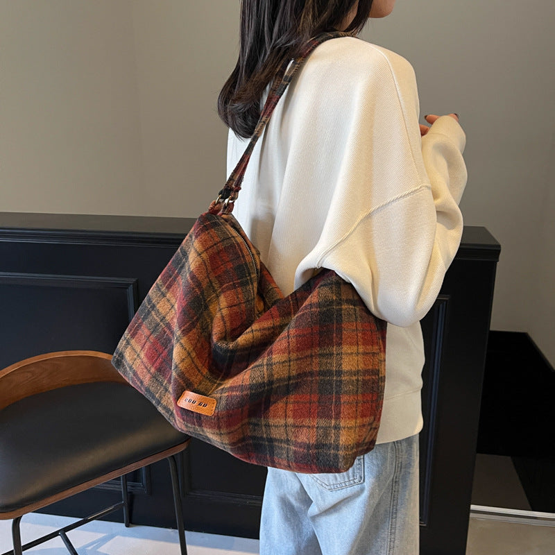 Women's Woolen Plaid Large Capacity Fashion College Shoulder Bags
