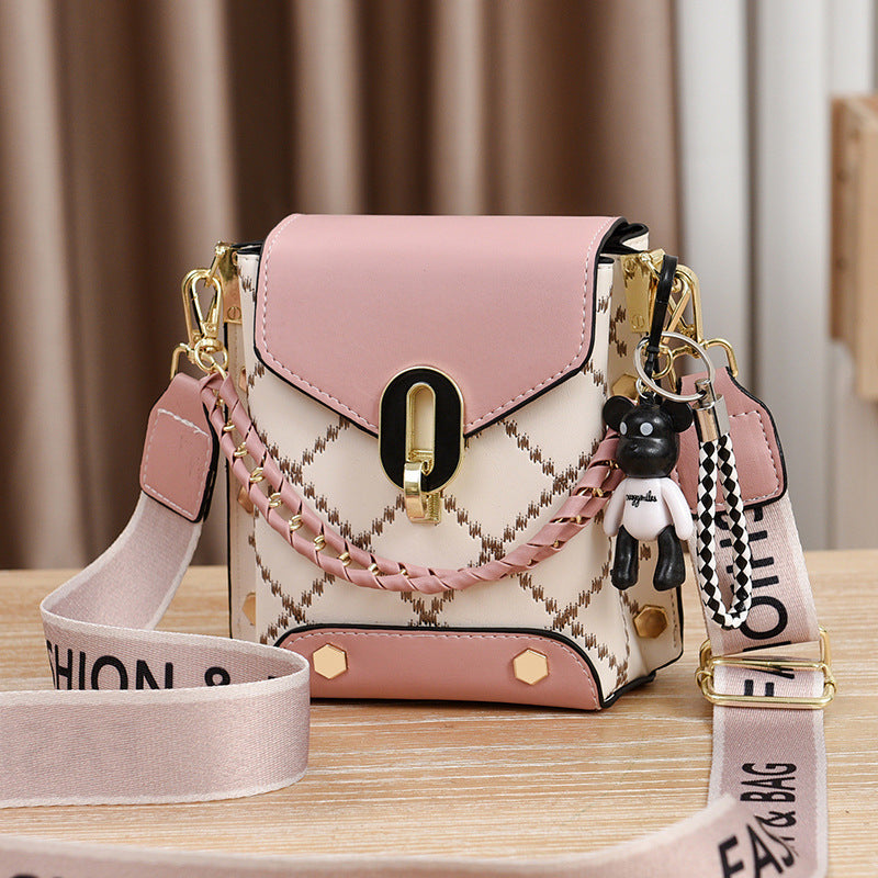 Women's Fashion Embroidery Thread Chain Mini Crossbody Bags