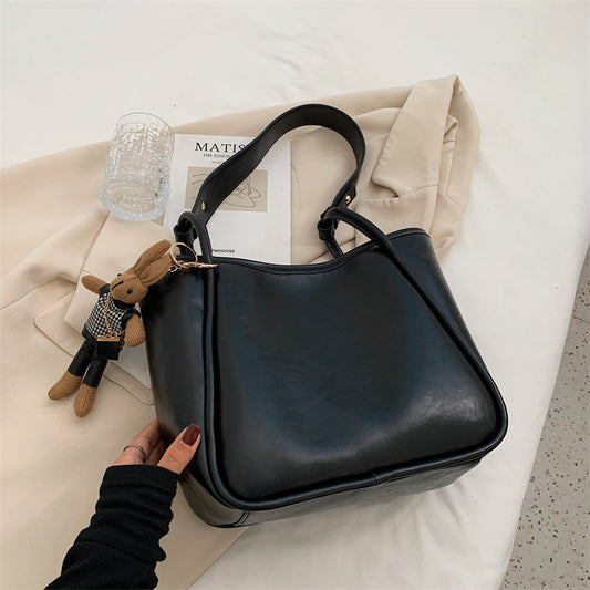 Women's Retro Fashion Large Capacity Versatile Texture Bags