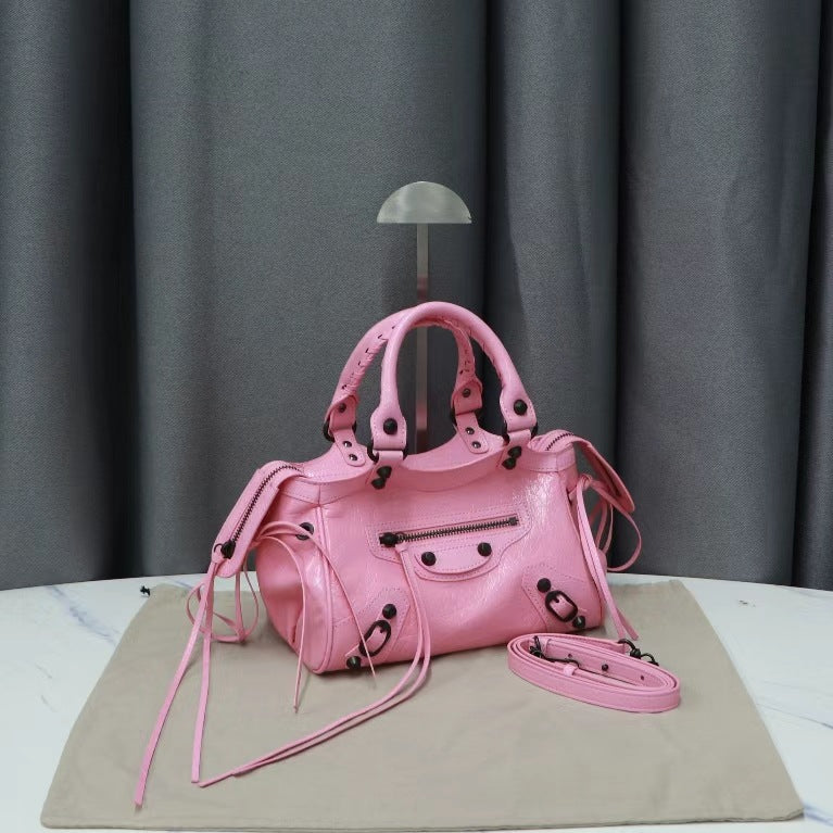 Punk Hot Rivet First Layer Cowhide Armpit Bags