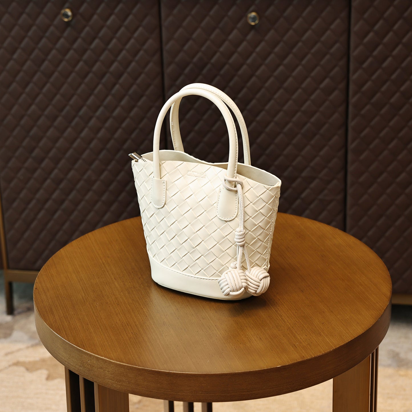 Women's Korean Style Commute Vegetable Basket Woven With Handbags