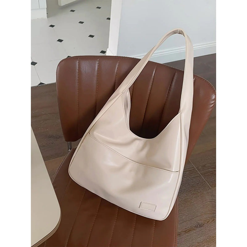 Women's Tide Lion Ridge Soft Leather Large Shoulder Bags