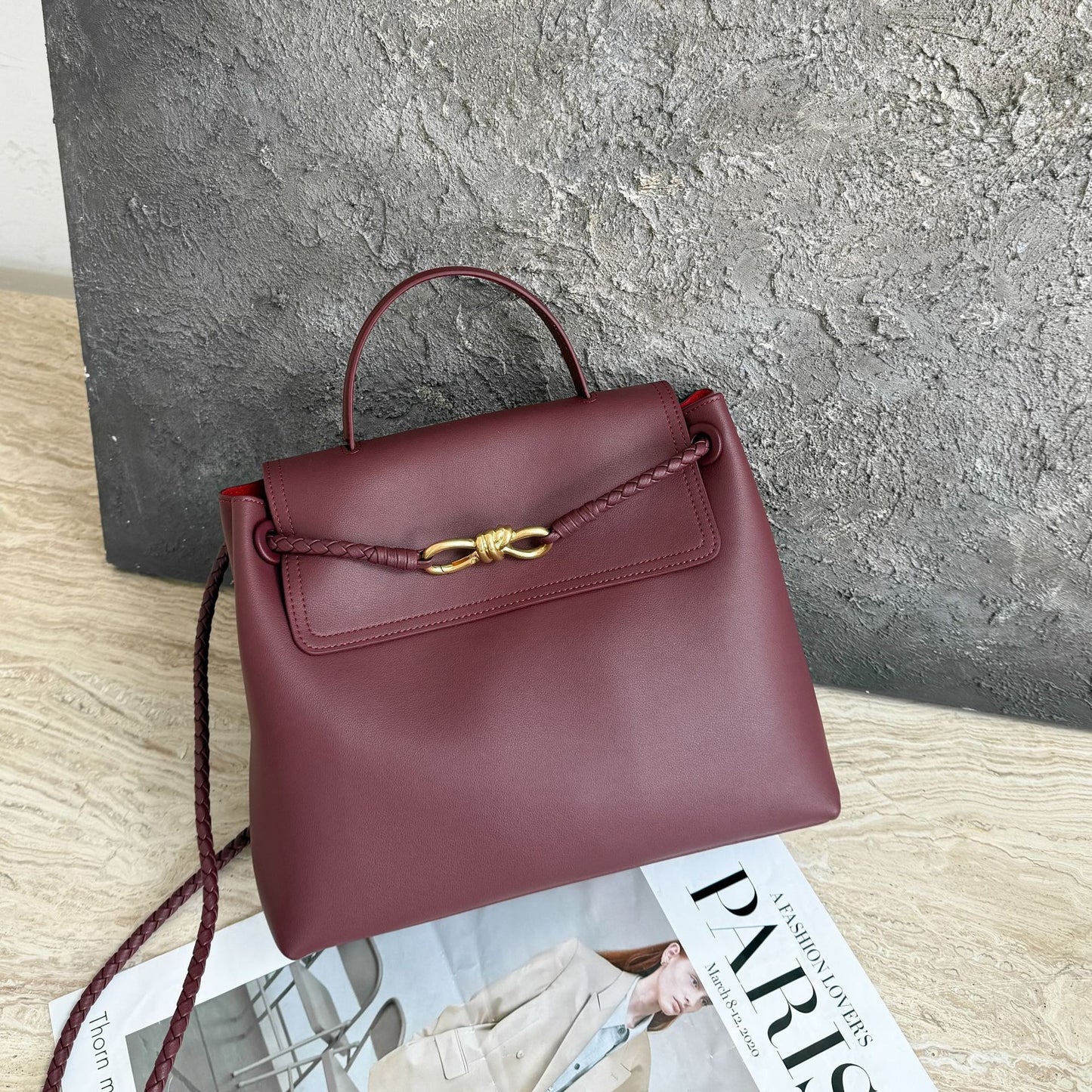 Women's First Layer Cowhide Plain Weave Fashion Shoulder Bags