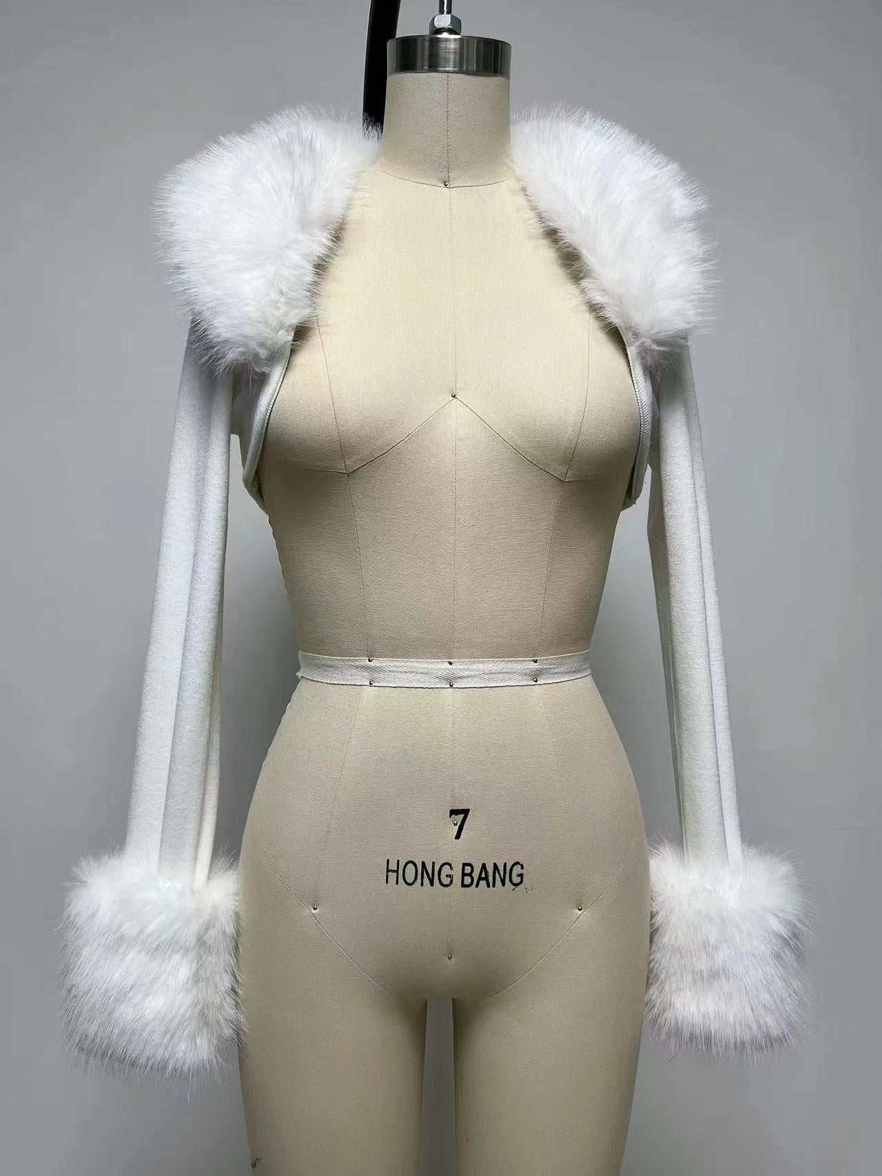 Women's Fashion Hairy Ball Wear Elegant Knitwear