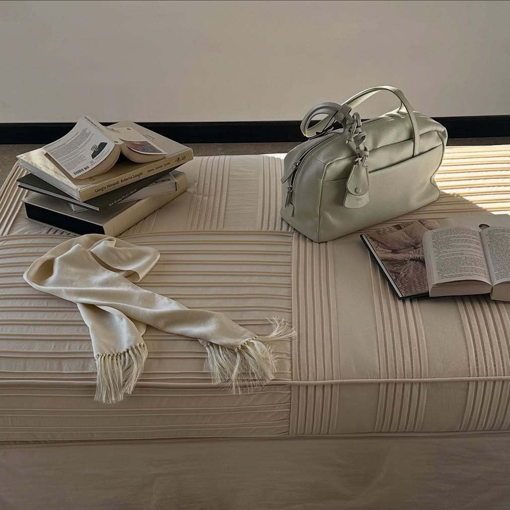 Innovative Durable Classy Large Capacity Commuter Bags