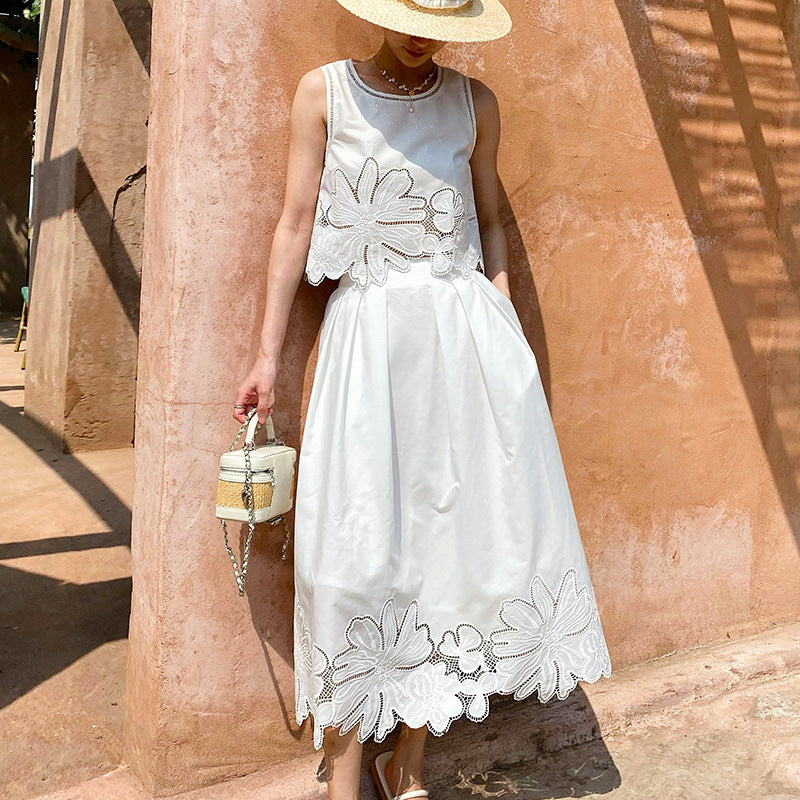 Women's Summer French Hollow Embroidered Classic Style Suits