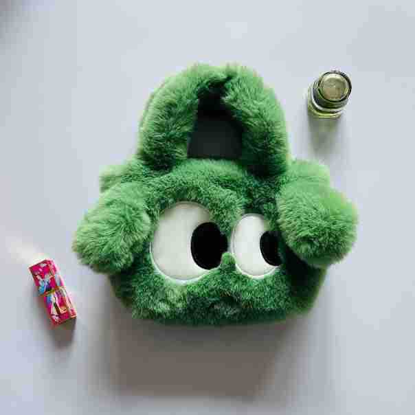 Plush Cute Big Eyes Puppy Oblique Handbags