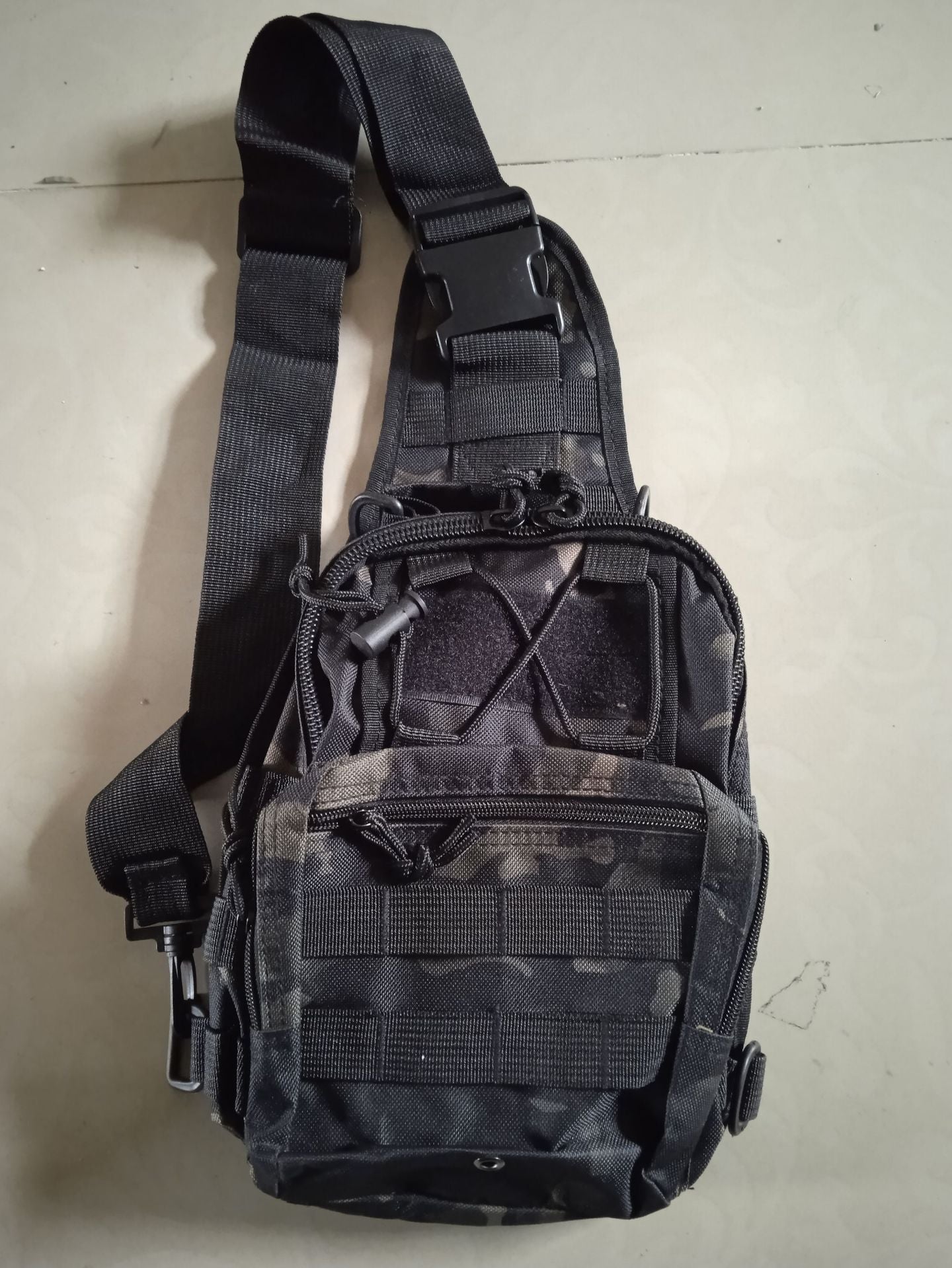 Attractive Men's Graceful Creative Leisure Storage Men's Chest Bags