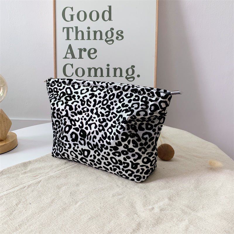 Women's Large Capacity Good-looking Makeup Portable Storage Handbags