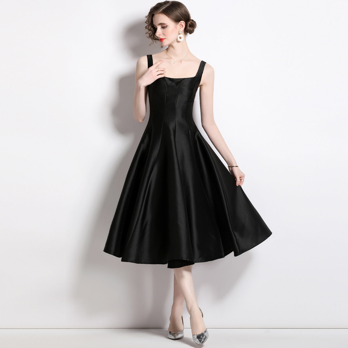 Hepburn Style Niche Temperament Retro Spaghetti Straps Large Hem Dresses