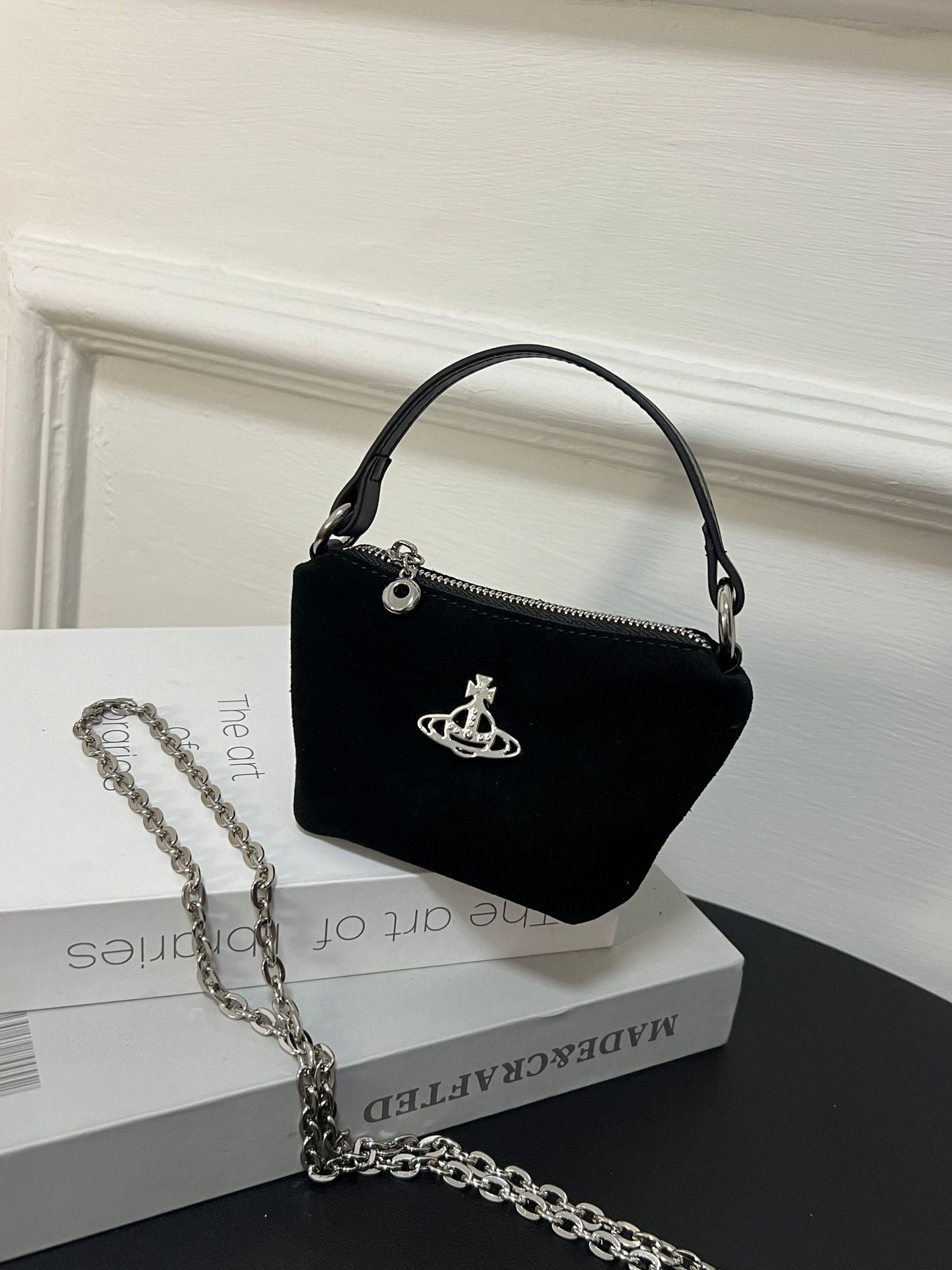 Fashion Elegant Print Chain Spicy Earphone Bags