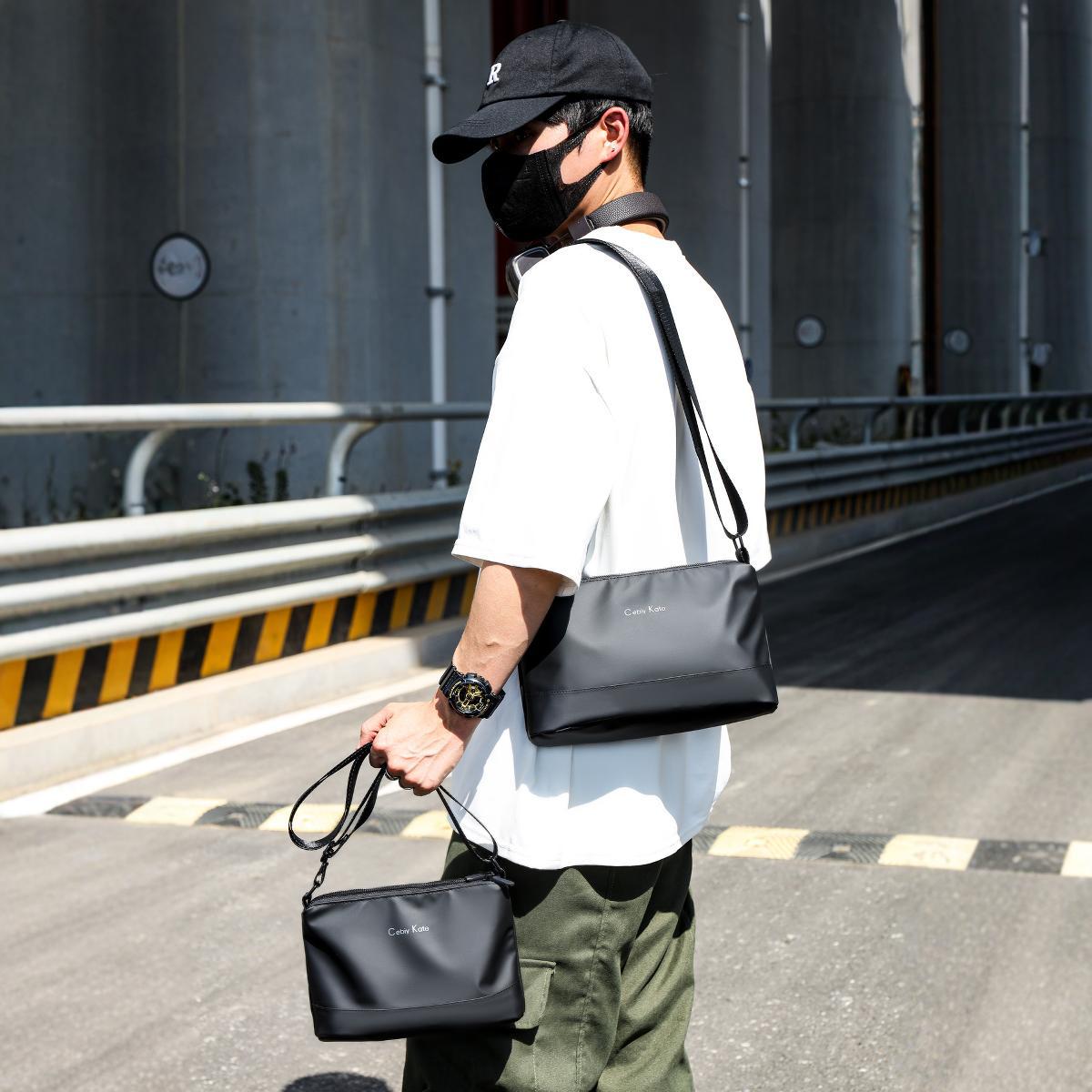 Men's Fashion Trendy Simple Portable Niche Waterproof Men's Shoulder Bags