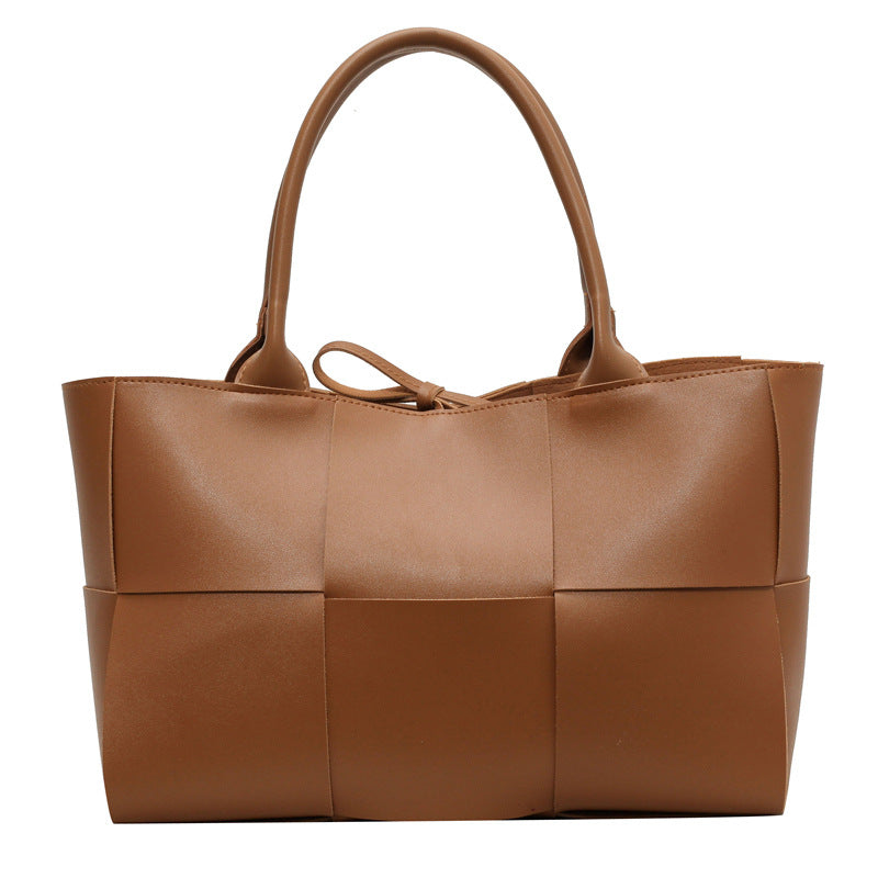 Women's Large Capacity Autumn Fashion Personalized Solid Shoulder Bags