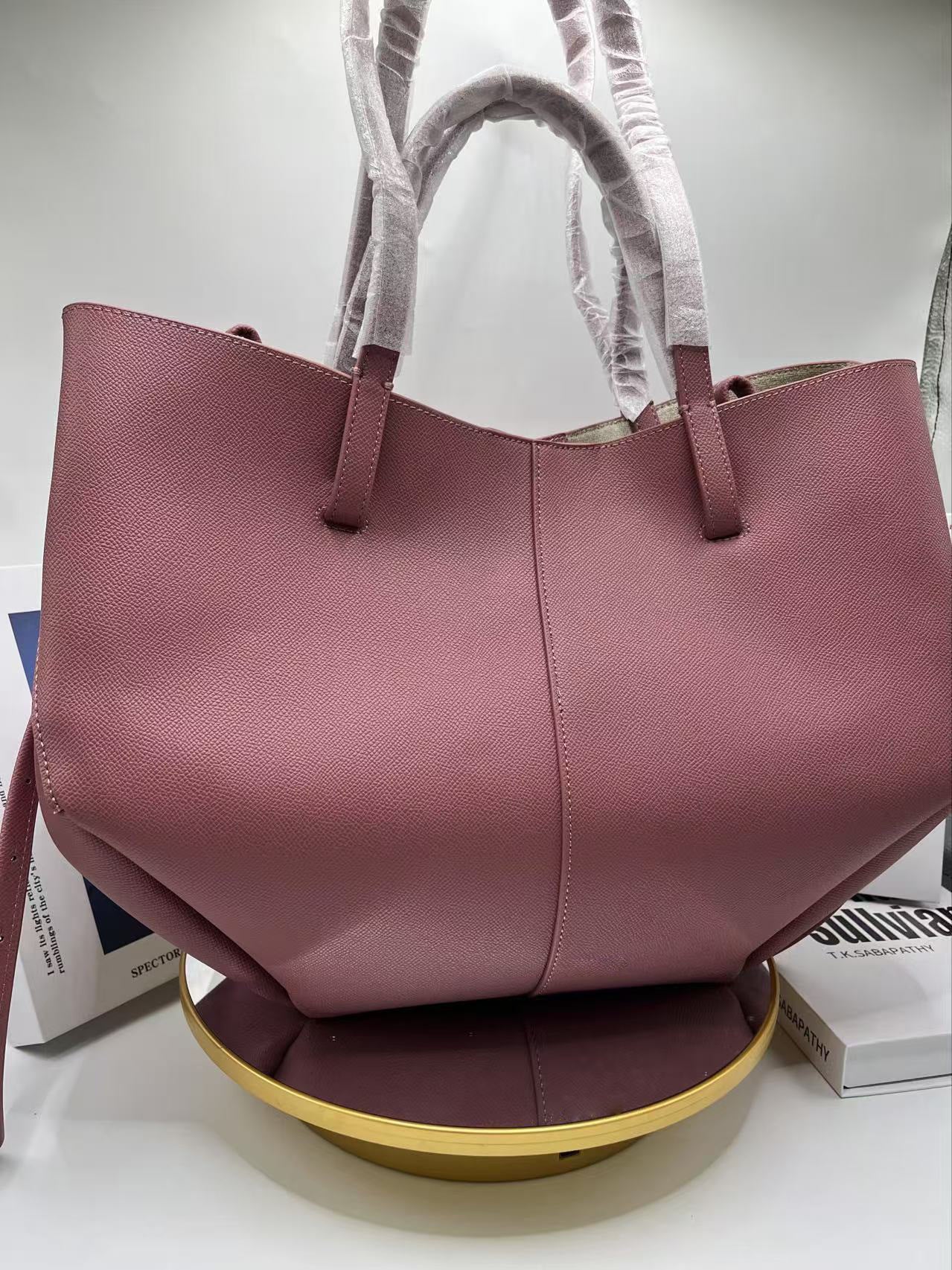 Large Capacity Underarm Retro Minority Design Handbags