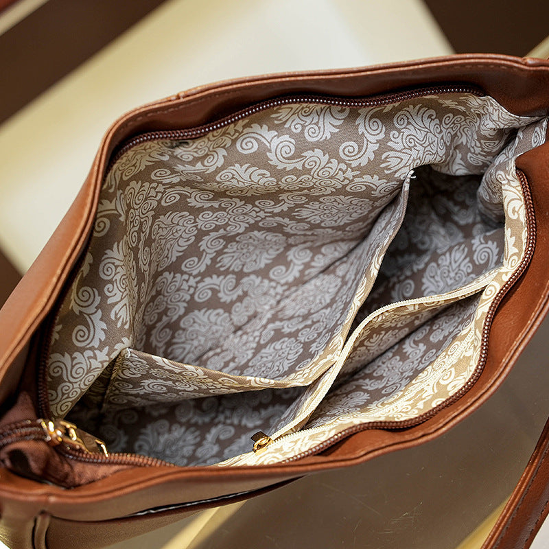 Women's Retro Autumn Lady Temperament Underarm Handbags