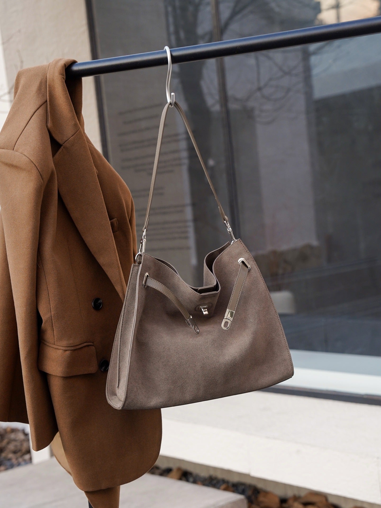 Women's Frosted Leather Hand-held Fashionable Large Capacity Armpit Bags