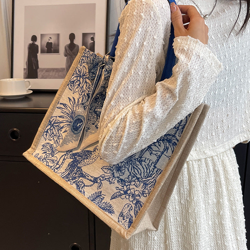 High-grade Large Capacity Canvas Fashion Commuter Tote Bags