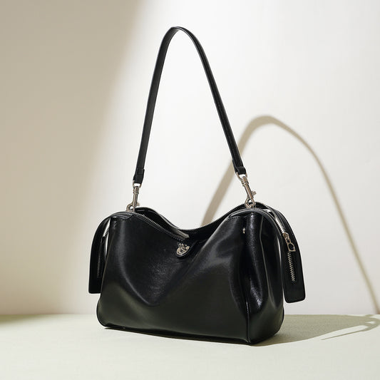 Comfortable Oil Wax Leather Commuter Western Armpit Bags