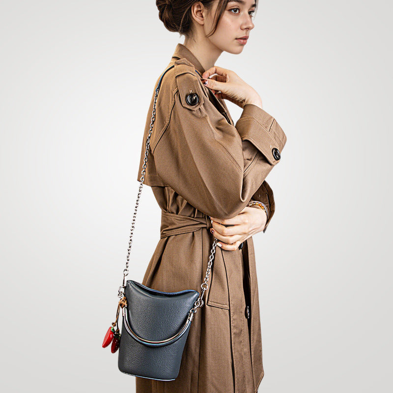 Women's Retro Mobile Winter Popular Leather Crossbody Bags