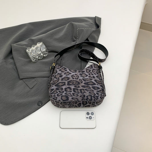 Underarm Female Dumpling Large Capacity Contrast Shoulder Bags