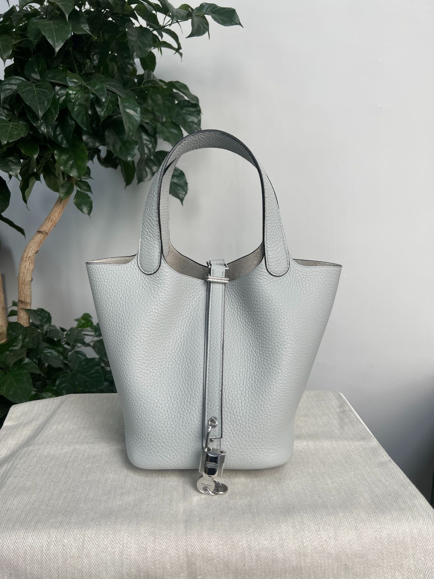 Wax Line All-steel Hardware Vegetable Basket Layer Cowhide Artisan Handbags