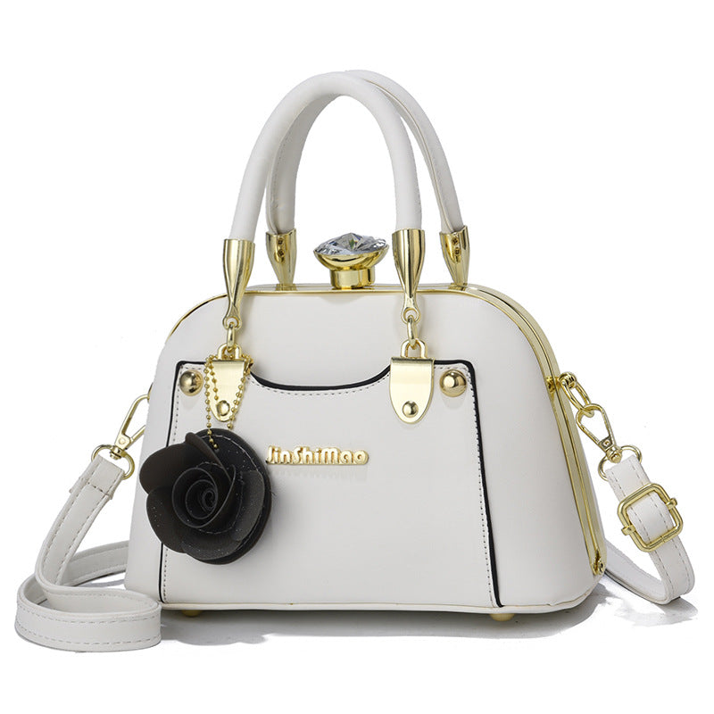 Women's Trendy Steel Frame Shell Mini Shoulder Bags