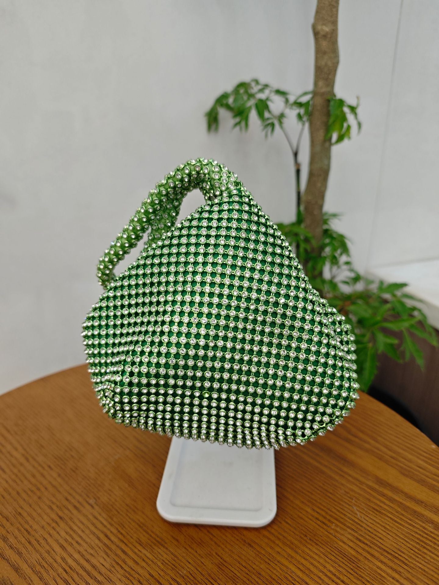 Women's Mine Triangle Round Hand Dinner Pouch Handbags