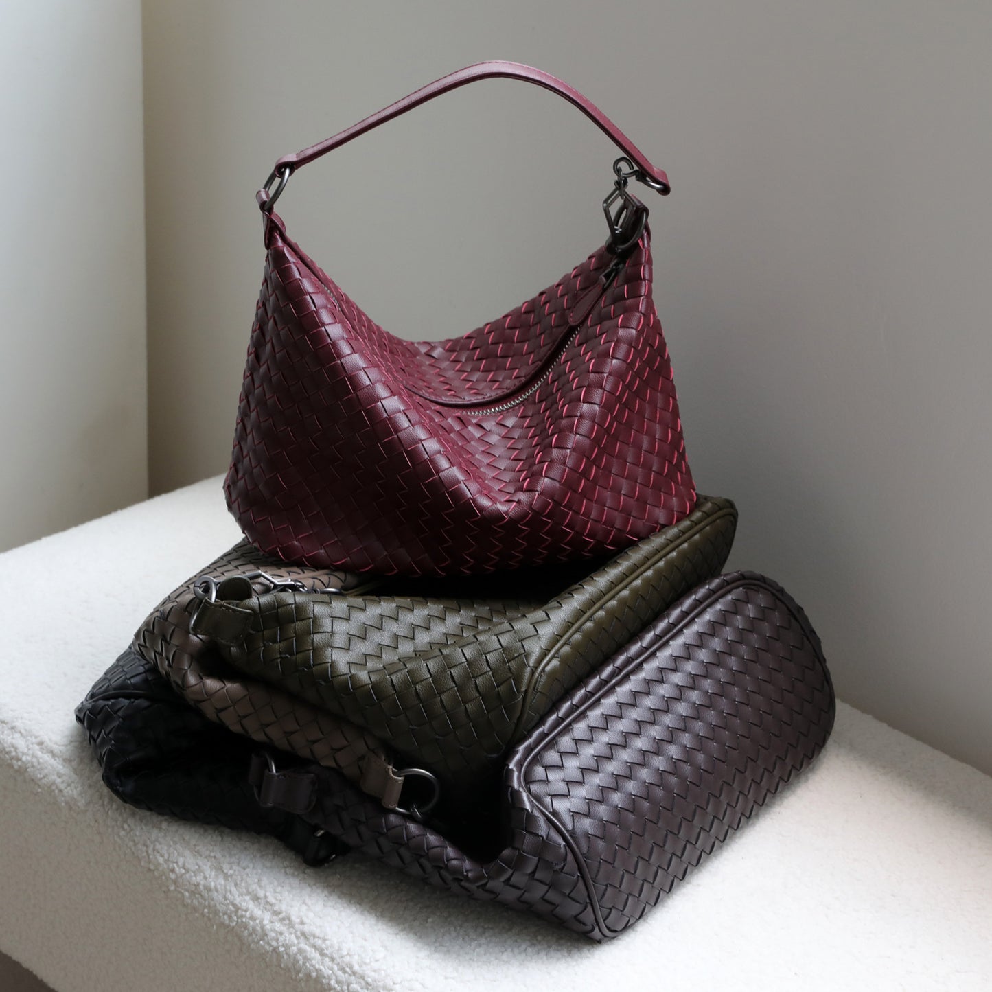 Unique Niche Cowhide Hand-woven Dumpling Hand Bags