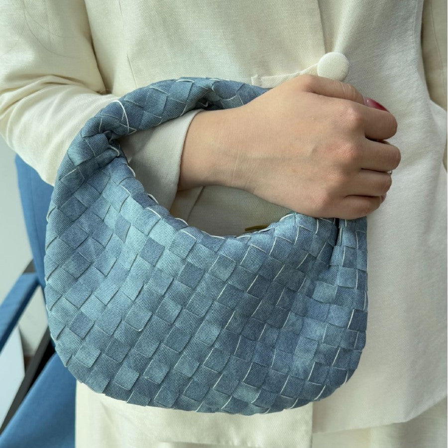 Elegant Dumpling Pleated Knotted Hand-woven Croissant Bags