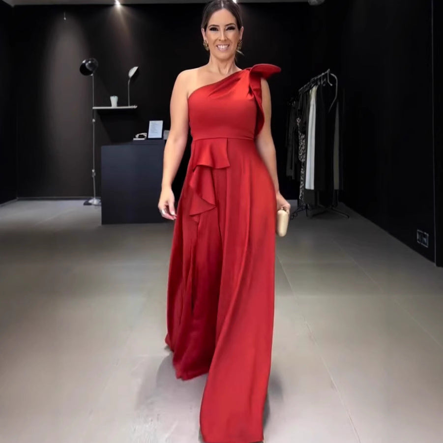 Elegant Slant Shoulder Lace Slimming Dress Dresses