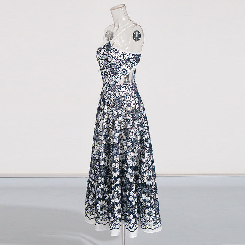 Women's Sexy Autumn Fashion Embroidered Waist Halter Dress