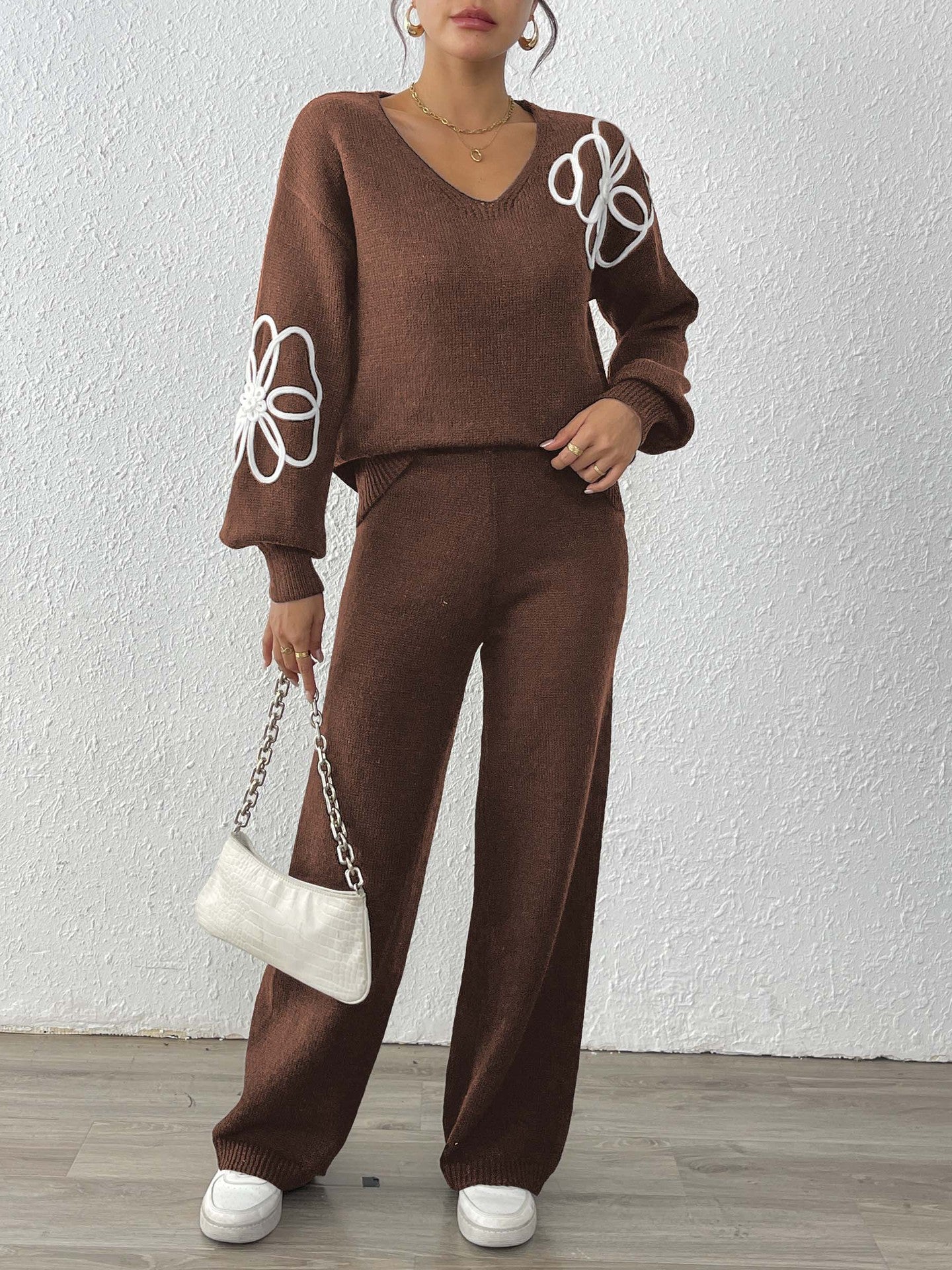 Women's Casual Flower Embroidered Ribbon Two-piece Set Sweaters