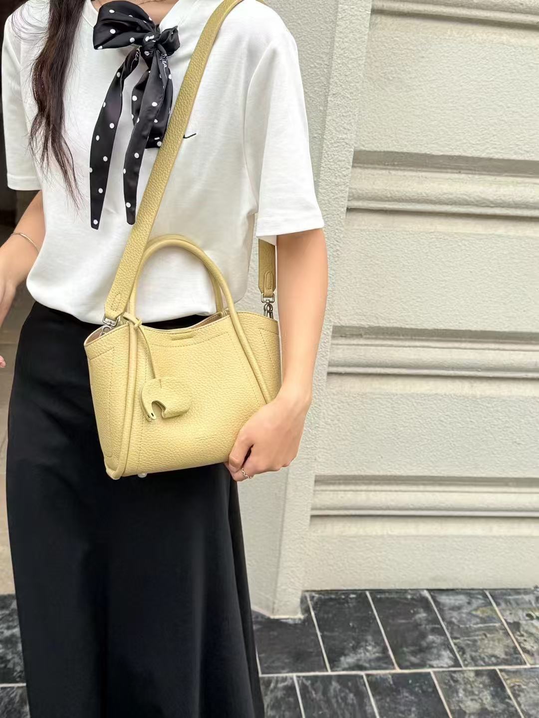 Classic Vegetable Basket Niche Fashion Portable Handbags