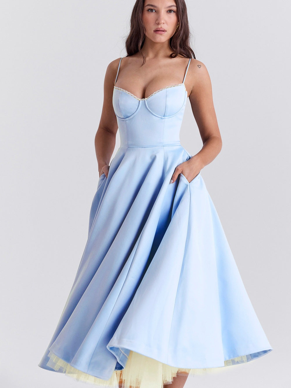 Fishbone Waist Trimming Spaghetti Straps Sexy Dresses