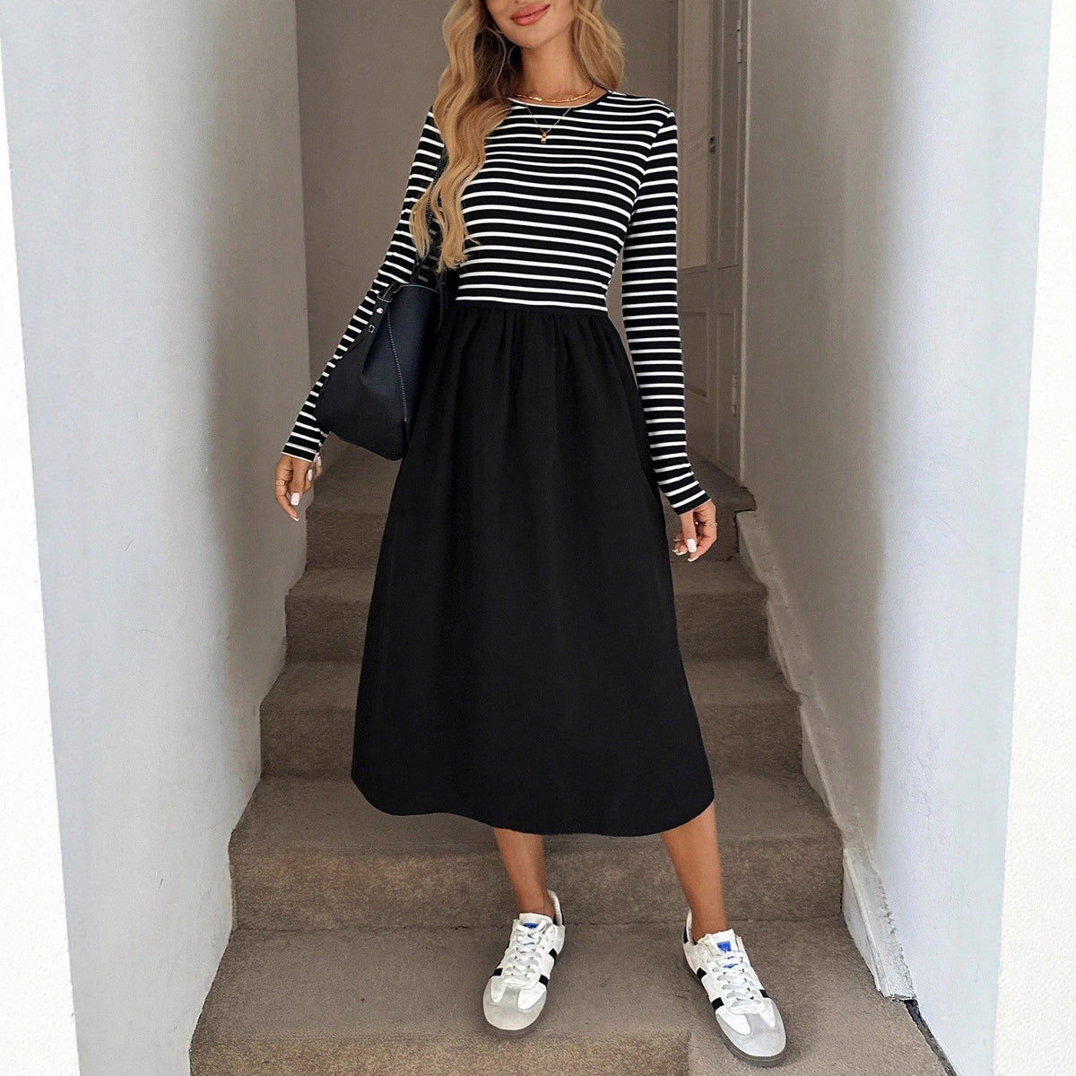 Women's Striped Casual Mid-length Round Neck Long Sleeve Slim Dress