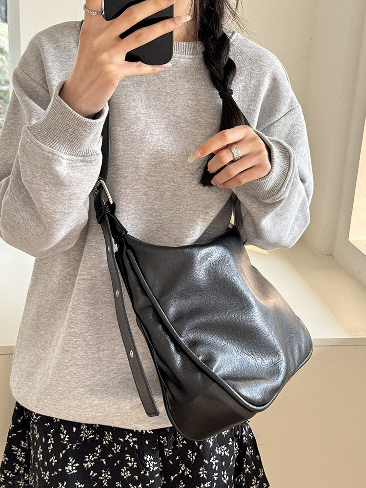 Women's Large Capacity Fashionable Retro Fashion Wide Crossbody Bags