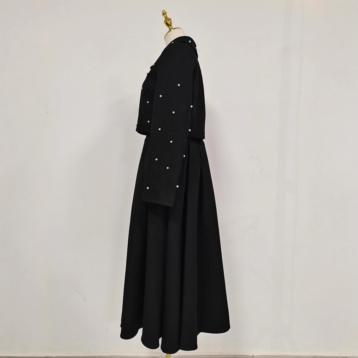 Women's Slim Long Dress Temperament Pure Color Beaded Suits