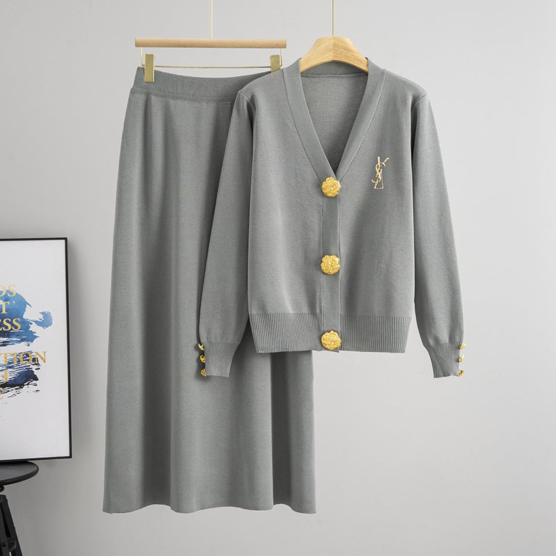Women's Fashionable Elegant Large Metal Buckle Knitting Suits