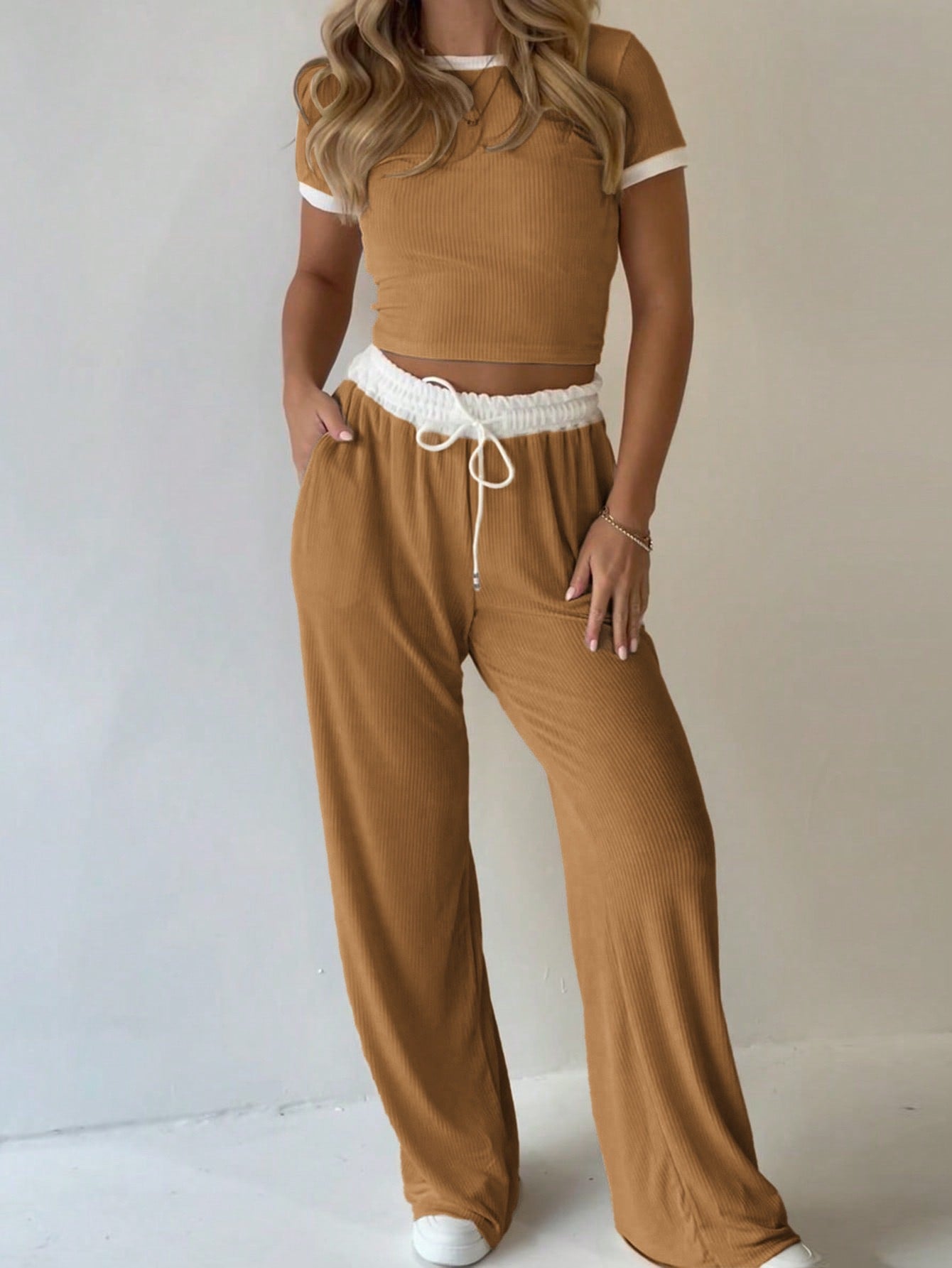 Women's Short-sleeved Commuter Sportswear Two-piece Home Wear Pants