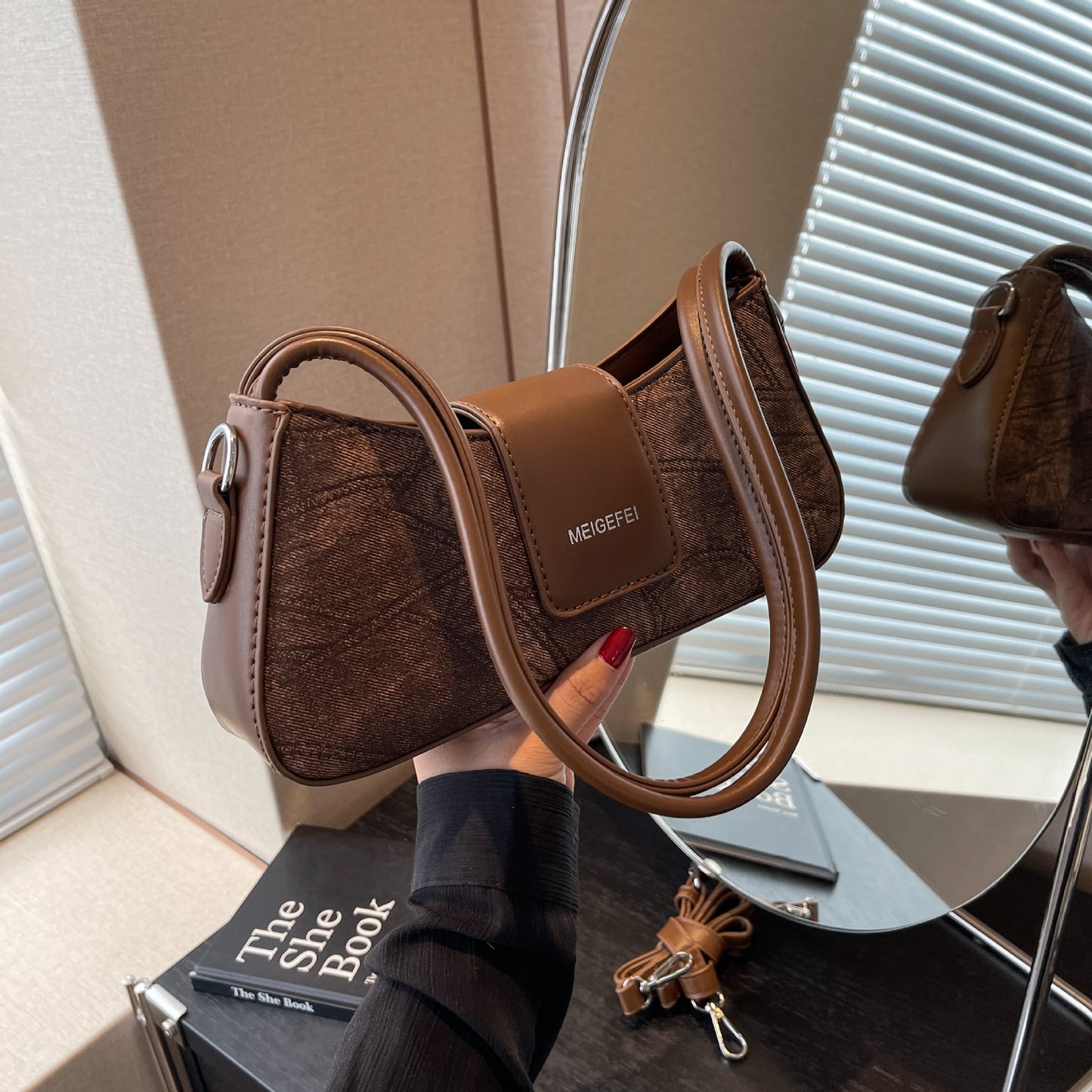 Women's Fashion Design Underarm Niche Western Style Bags