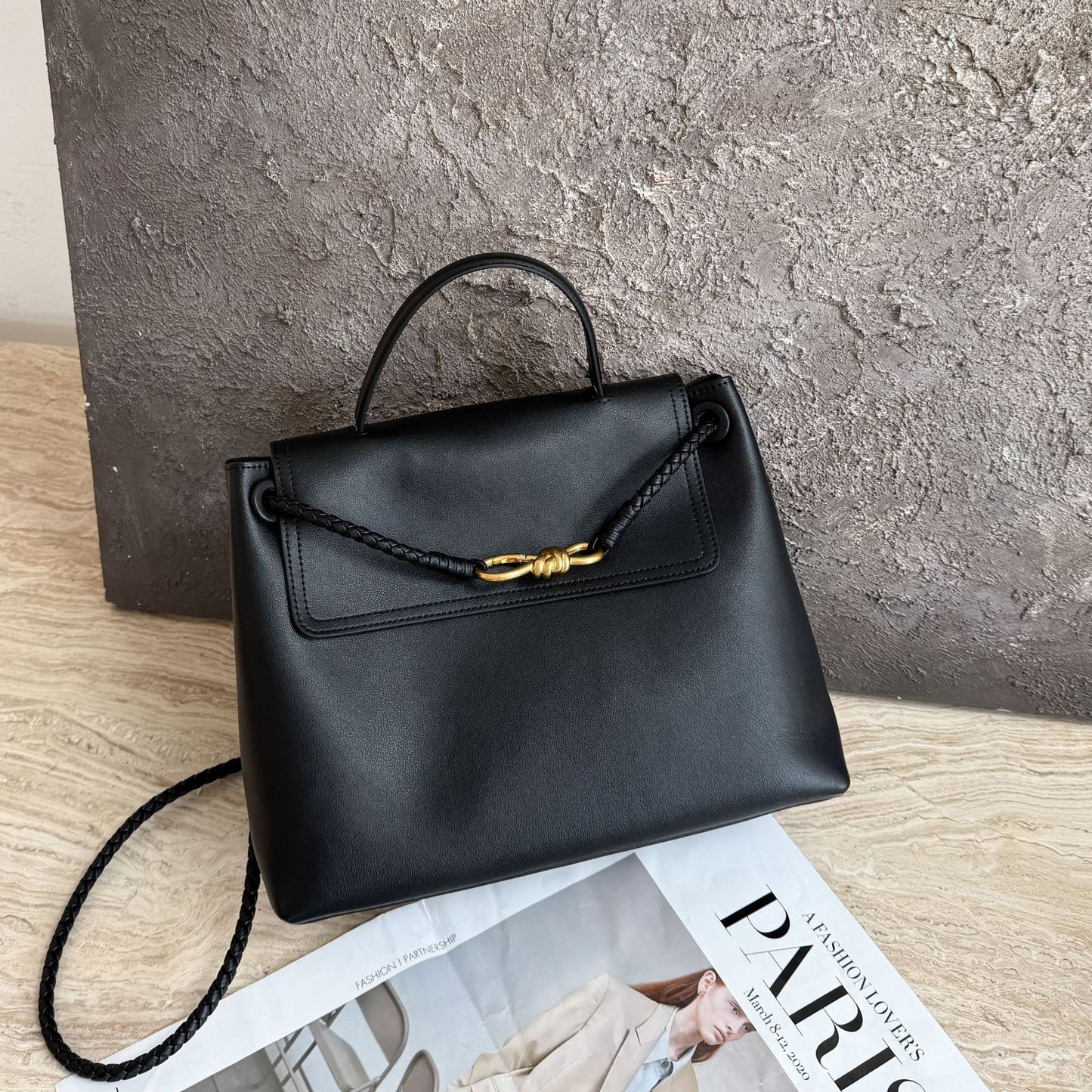 Women's First Layer Cowhide Plain Weave Fashion Shoulder Bags