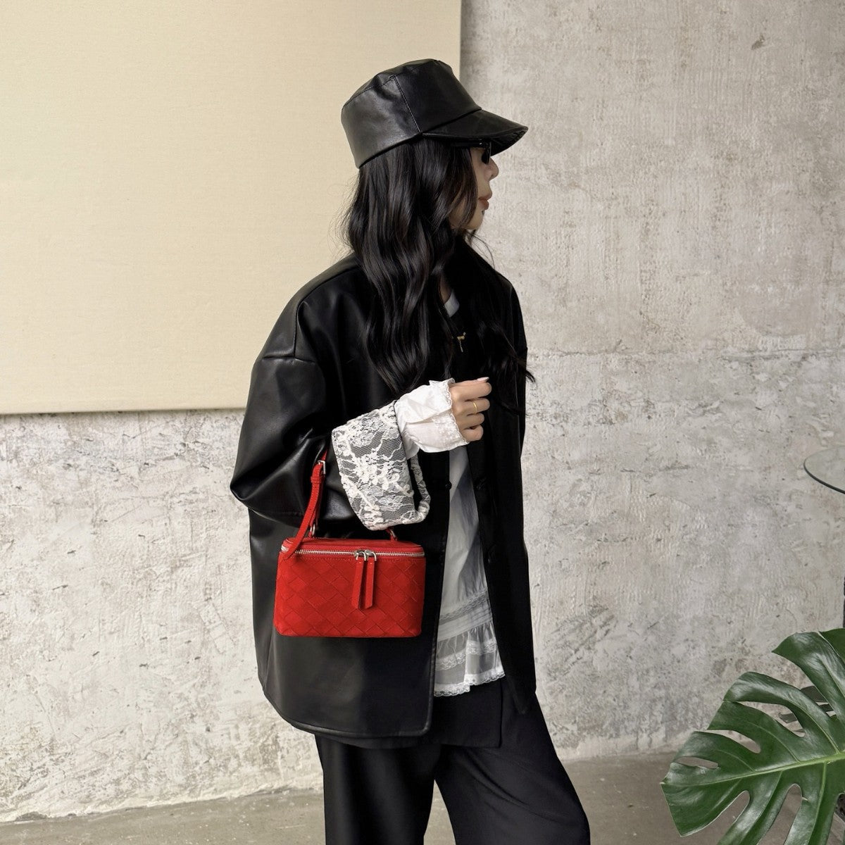 Women's Contrast Color Retro Cowhide Frosted Woven Small Square Bags