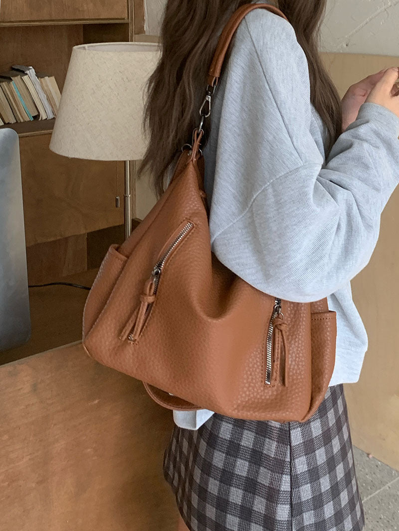 Women's Trendy Retro Underarm Niche Large Capacity Shoulder Bags
