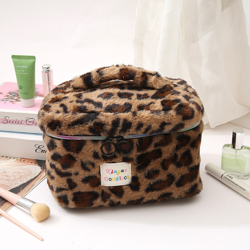 Plush Large Capacity Storage Leopard Print Hand-held Make-up Cosmetic Bags