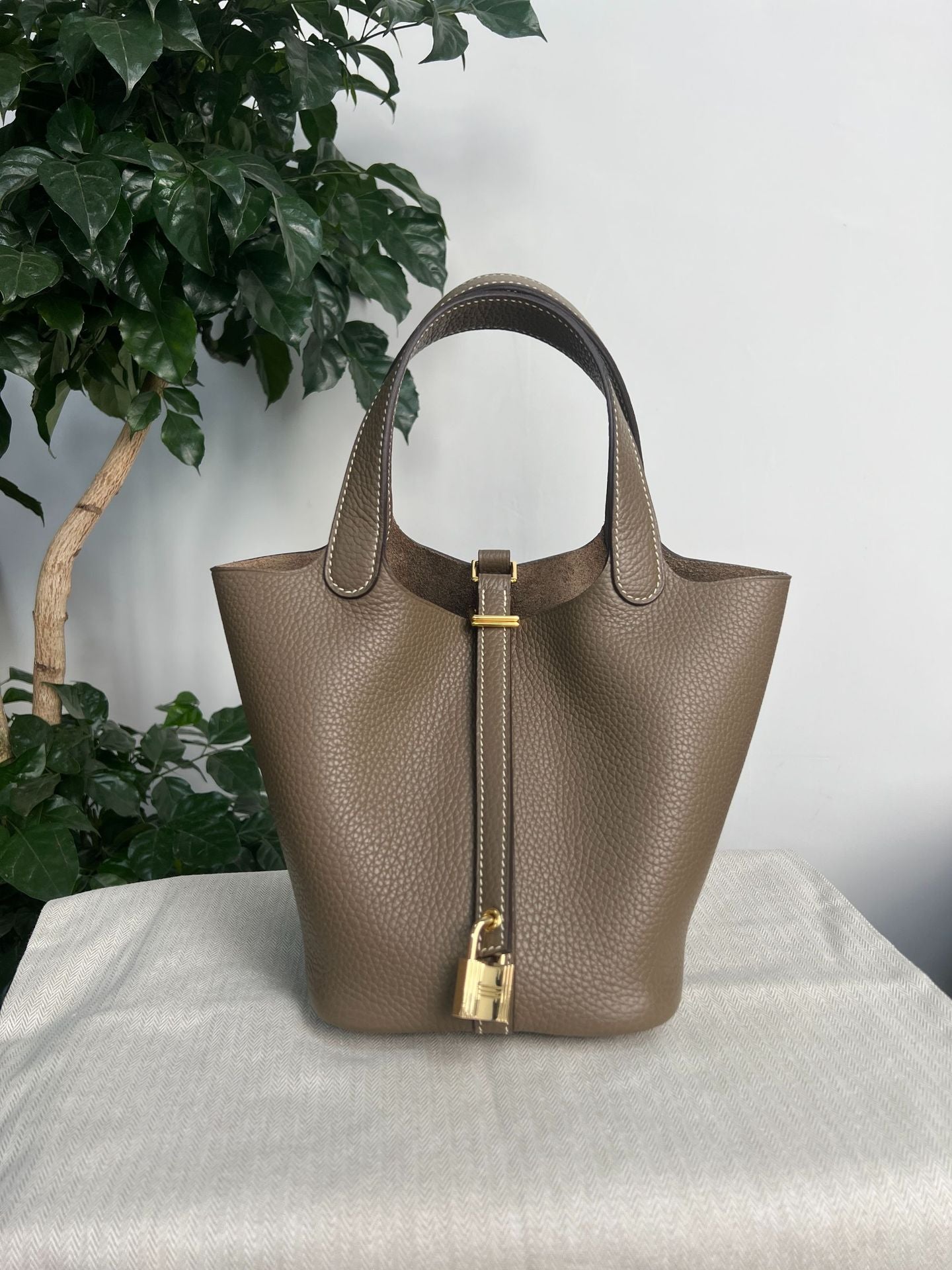 Wax Line All-steel Hardware Vegetable Basket Layer Cowhide Artisan Handbags