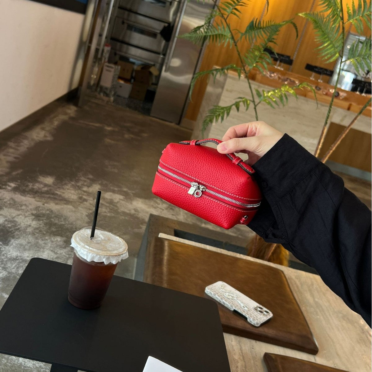 Women's Layer Cowhide Lunch Box Advanced Texture Bags